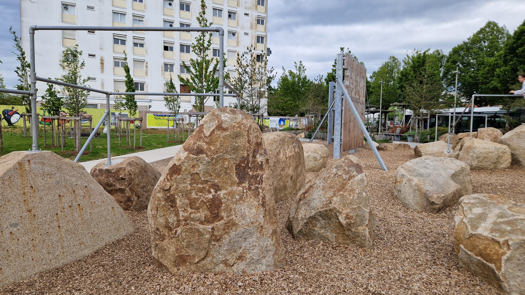 enrochements et boules de granit breton rebillon voirie