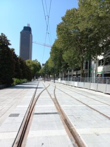 amenagement urbain dalles dallage granit breton gris bleu lanhelin rebillon voirie grv nantes
