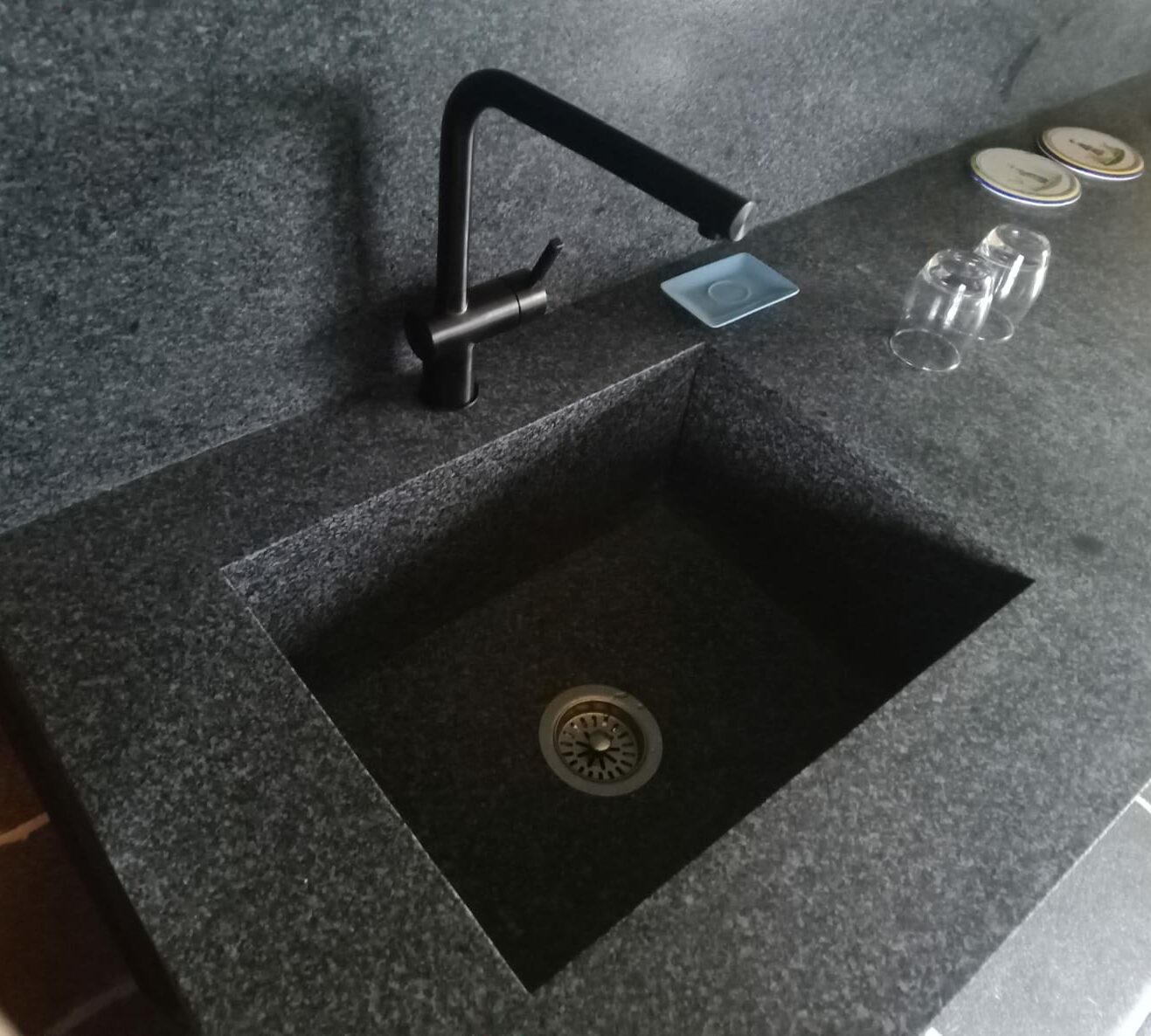 decoration interieure dallage granit breton lanhelin plan de travail rebillon voirie grv