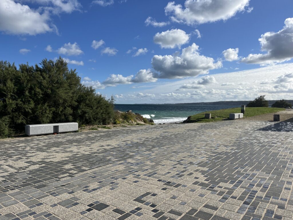 pavage cherbourg pavés granit breton bleu lanhélin gris bleu languédias rebillon voirie grv