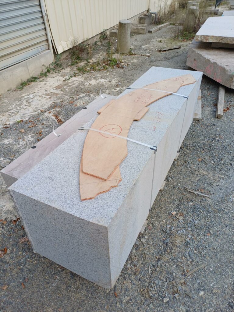 usinage taille de pierre renovation patrimoine linteaux granit breton bleu louvigné rebillon voirie grv usinage taille de pierre renovation patrimoine linteaux granit breton bleu louvigné rebillon voirie grv