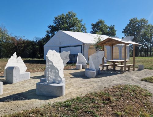Mobilier urbain en granit – véloroute La Régalante – Maen Roch (35)